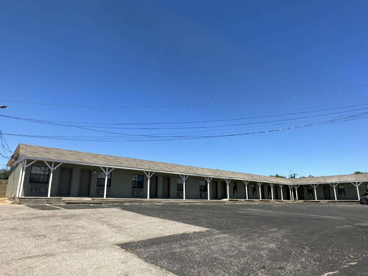 Llano Motel Buitenkant foto