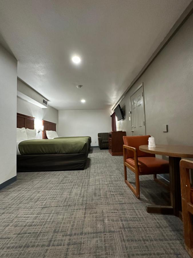 Llano Motel Buitenkant foto